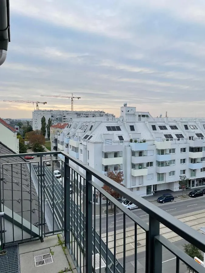 Eca Rooftop Live - Private Rooms & Serviced Apartments Wien Østrig