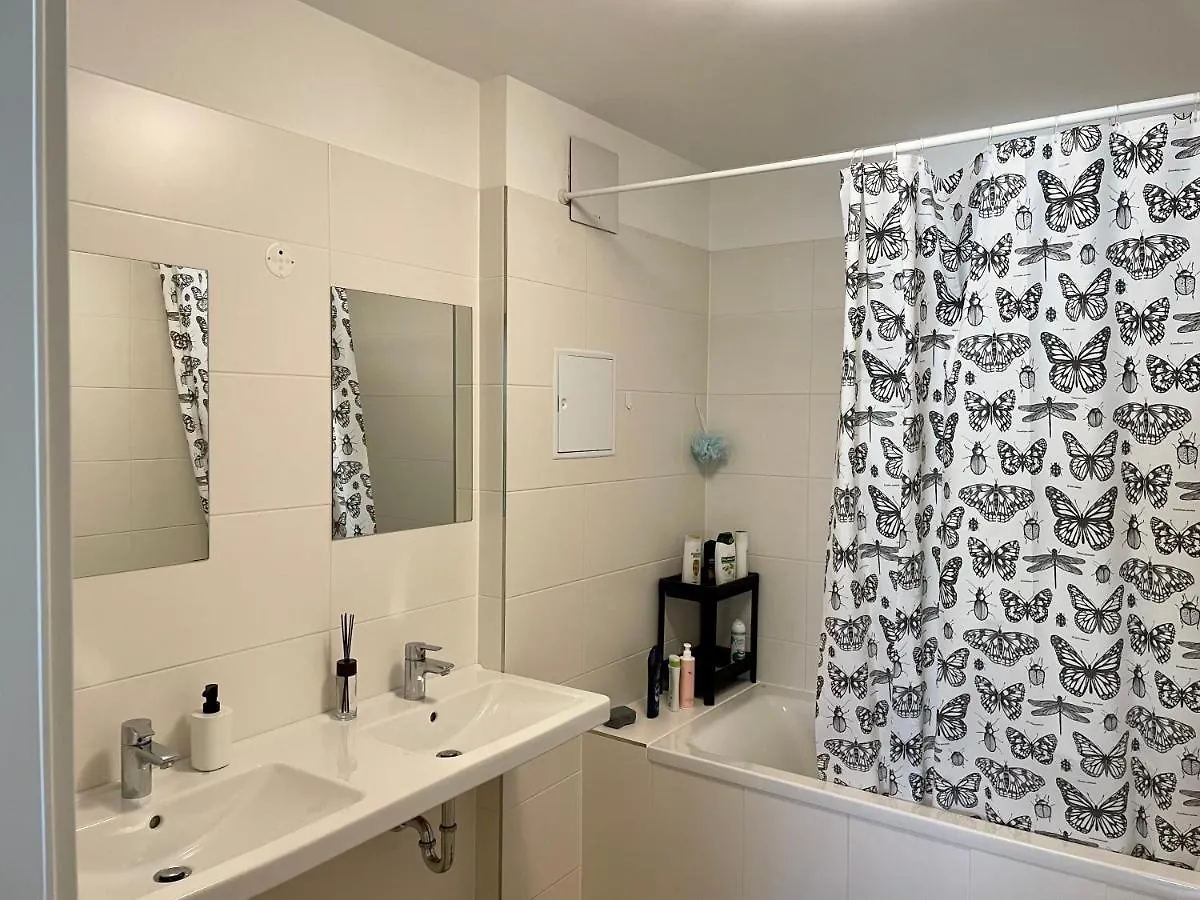 Privat bolig Eca Rooftop Live - Private Rooms & Serviced Apartments Wien