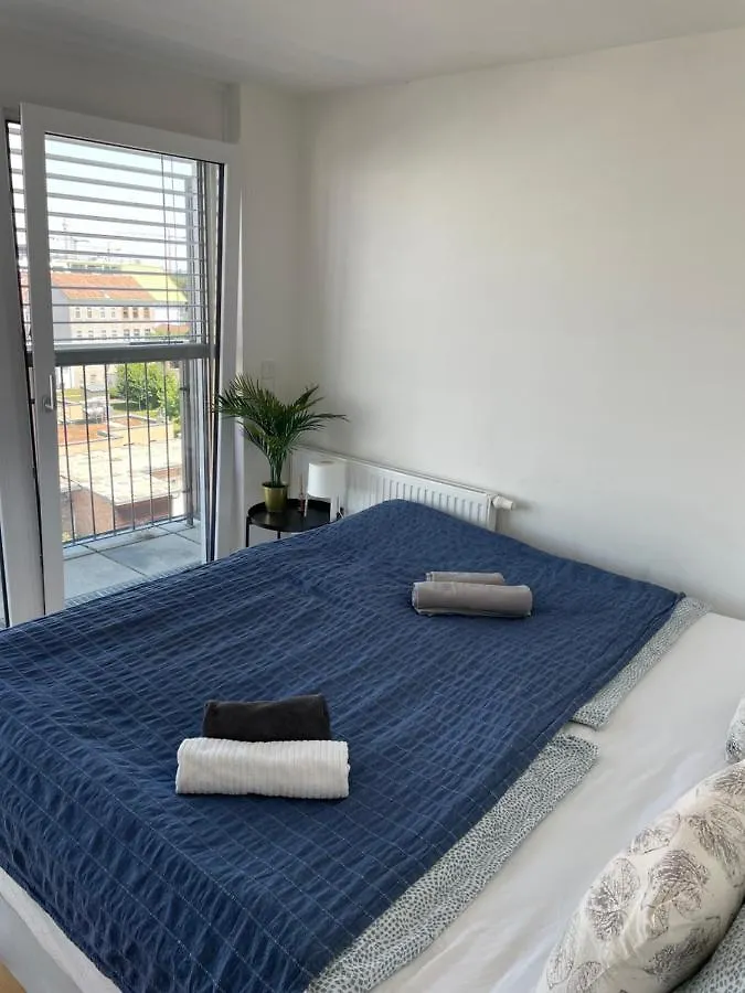 Eca Rooftop Live - Private Rooms & Serviced Apartments Bécs